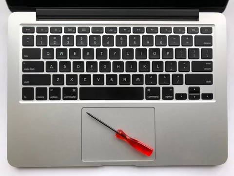 Замена тачпада на MacBook в Санкт-Петербурге